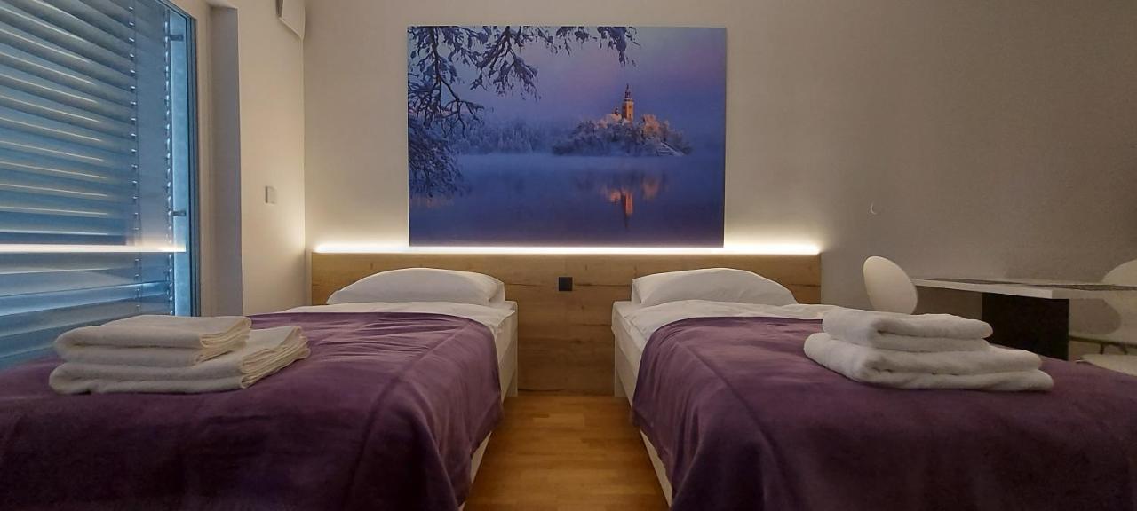 Bed & Breakfast Rezidenca Pipanova Любляна Экстерьер фото