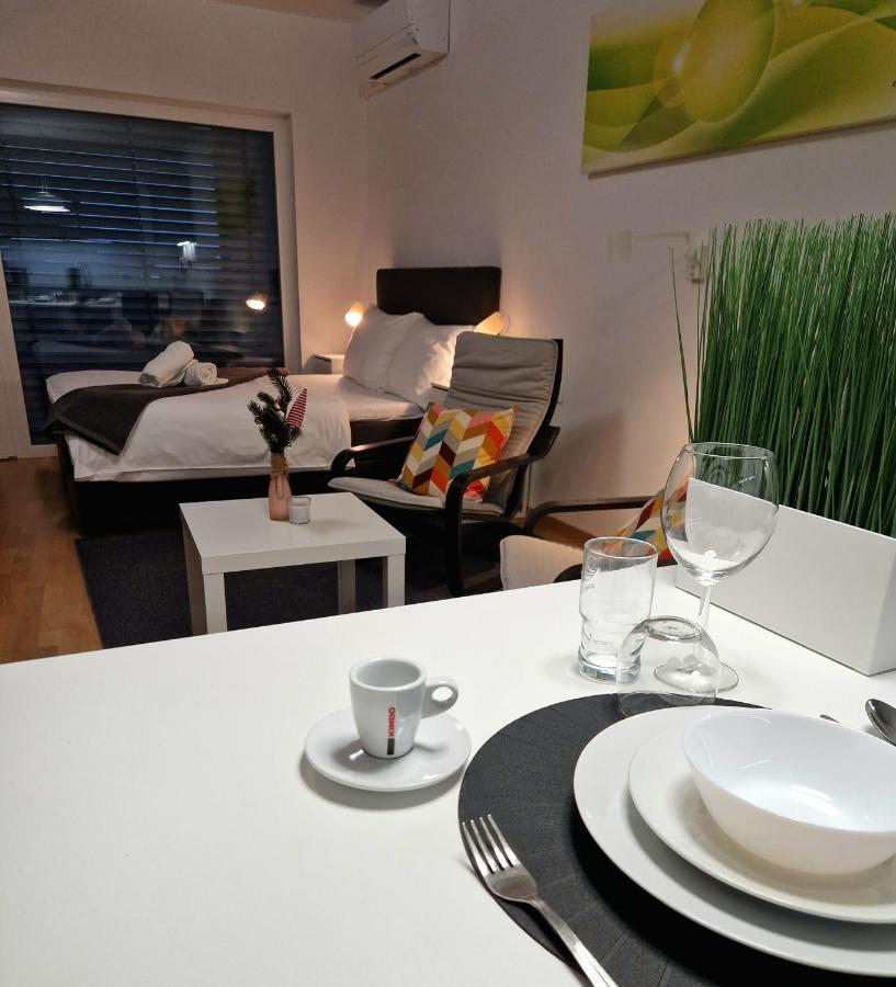 Bed & Breakfast Rezidenca Pipanova Любляна Экстерьер фото